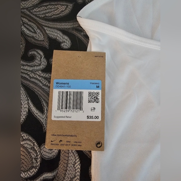 Nike Woman's Dri-Fit Tank Top Size M - Picture 6 of 6